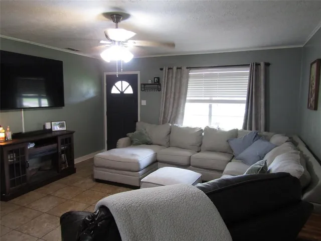 $220,000 | 101 North Meadowbrook Drive, Overton, TX 75684