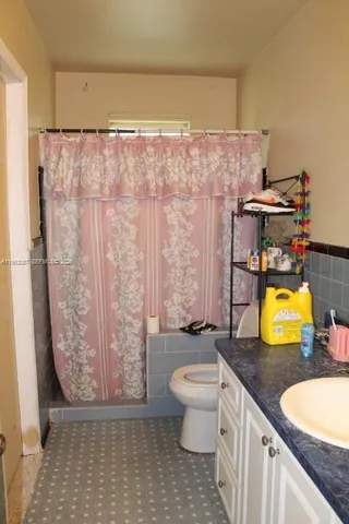 $465,000 | 2950 Northwest 175th Street, Miami Gardens, FL 33056