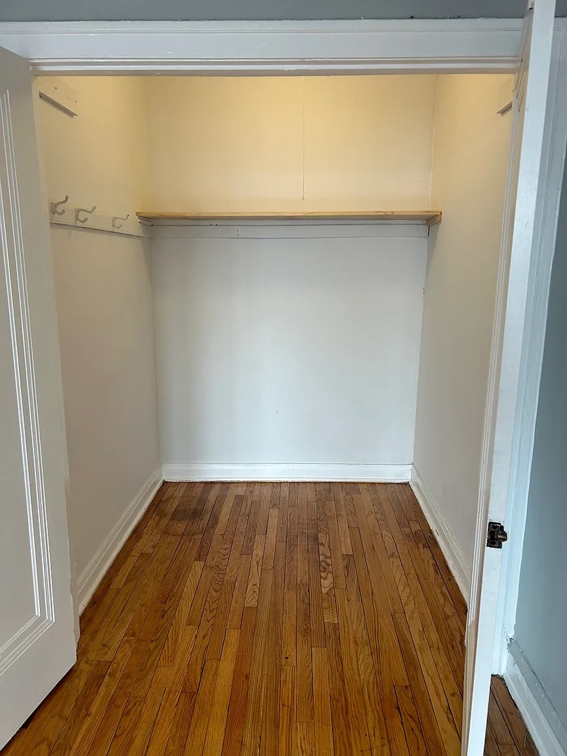 5701 West Roosevelt Road Cicero, IL 60804 - Photo 20 of 32 a view of small space with wooden floor and a window