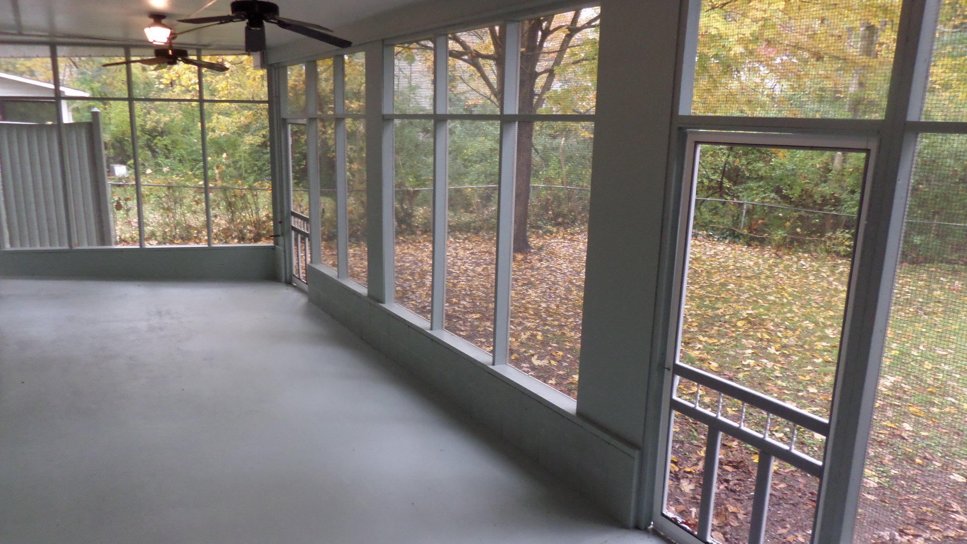 132 Parsons Road Oak Ridge, TN 37830 - Photo 22 of 26 Enclosed Back Porch