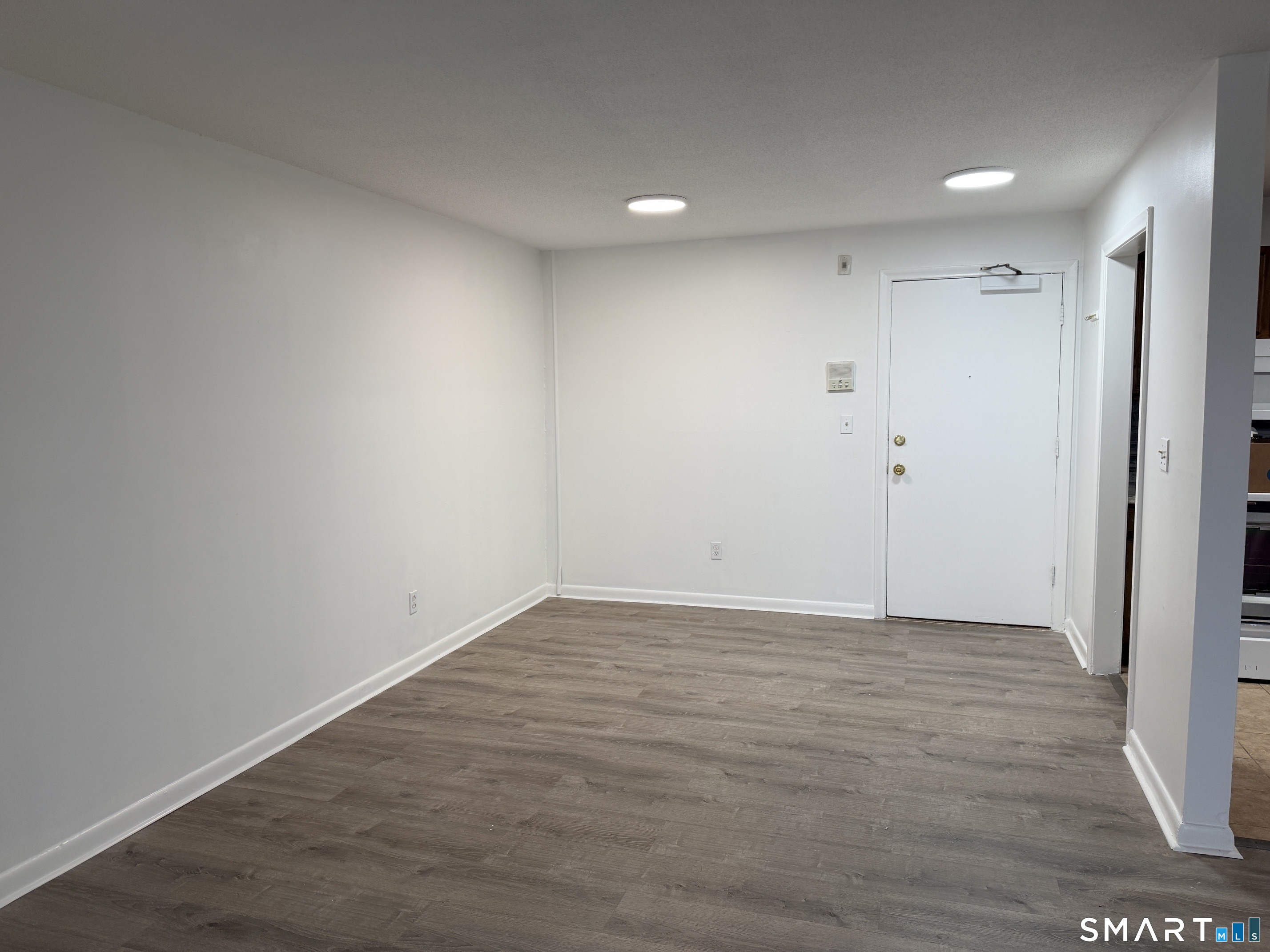 140 Kane Street, Unit C1 West Hartford, CT 06119 - Photo 4 of 11