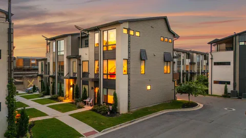 $650,000 | 789 Burnside Place, Chattanooga, TN 37408