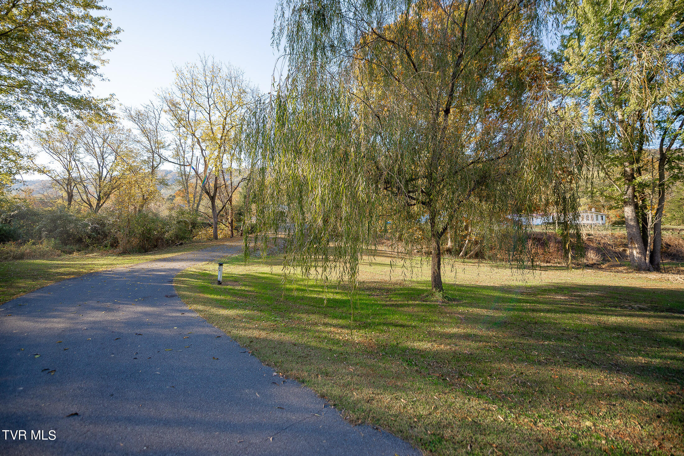 11427 Yuma Road Gate City, VA 24251 - Photo 1 of 82 7.5 +/- acres