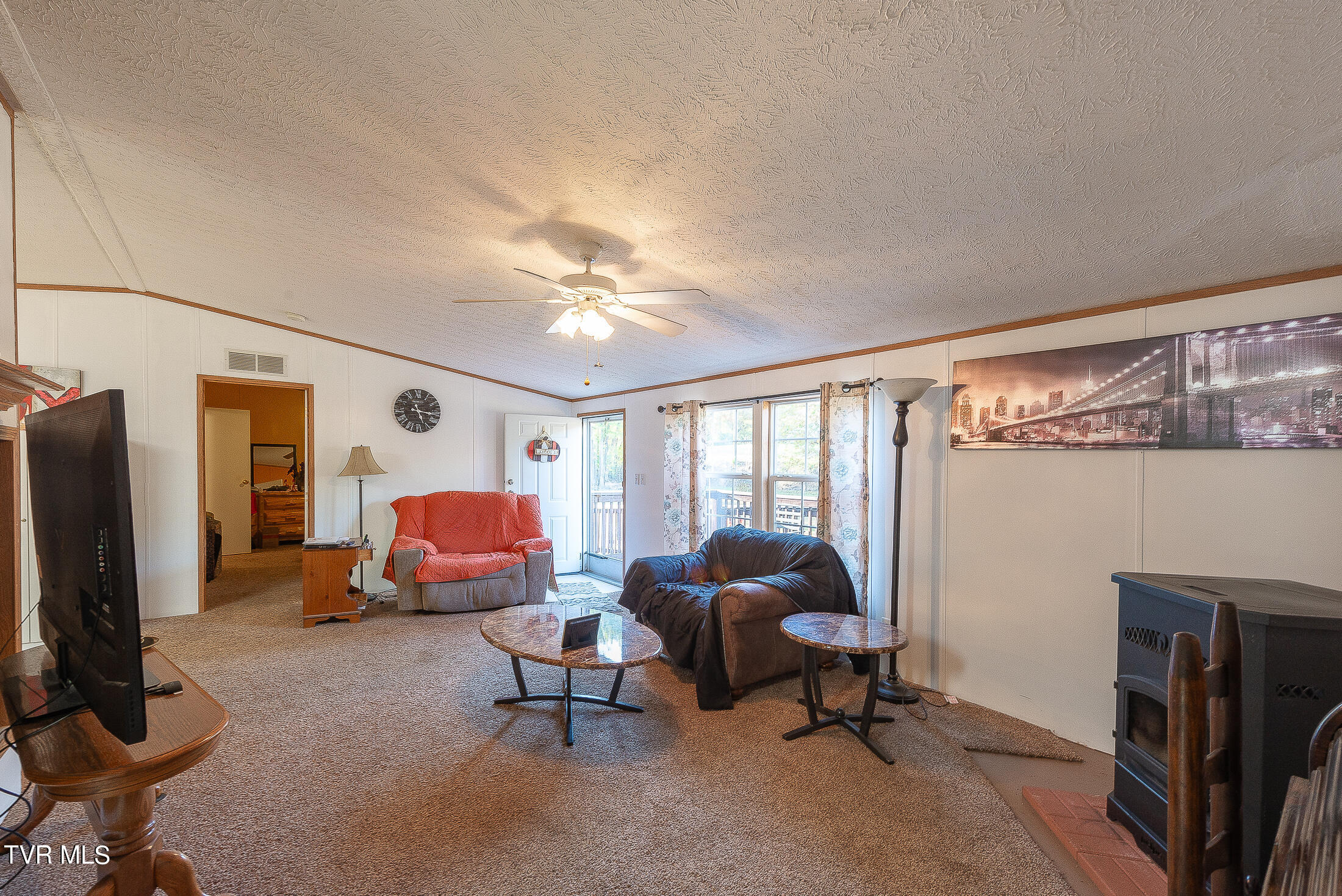11427 Yuma Road Gate City, VA 24251 - Photo 11 of 82 Living Room
