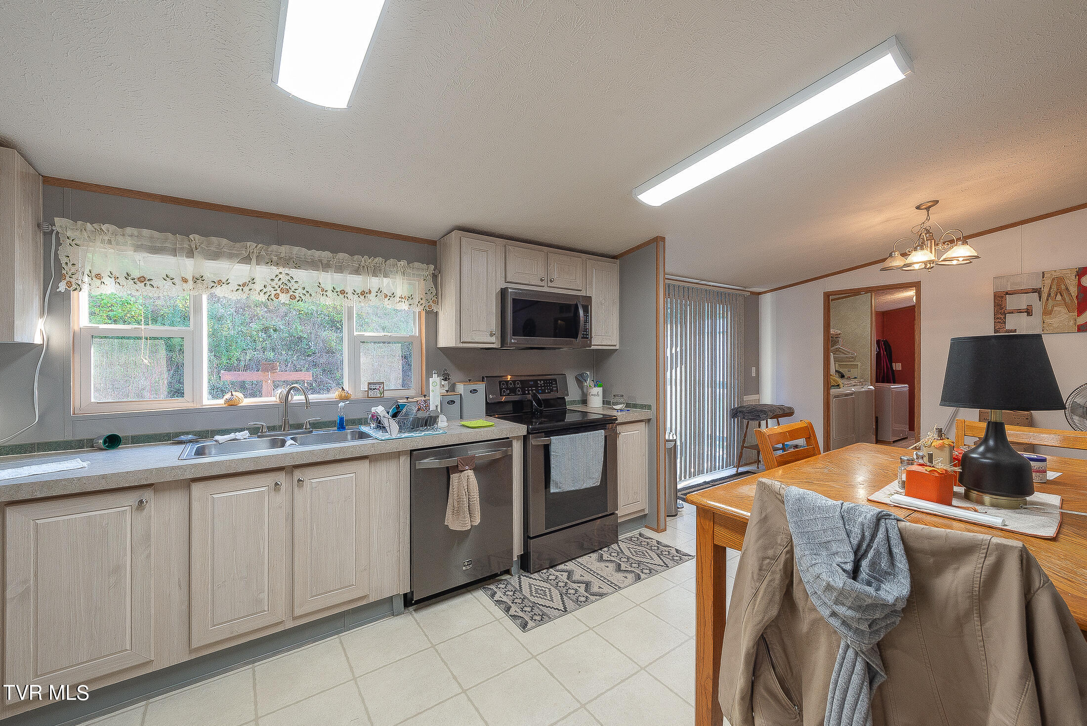 11427 Yuma Road Gate City, VA 24251 - Photo 16 of 82 Kitchen