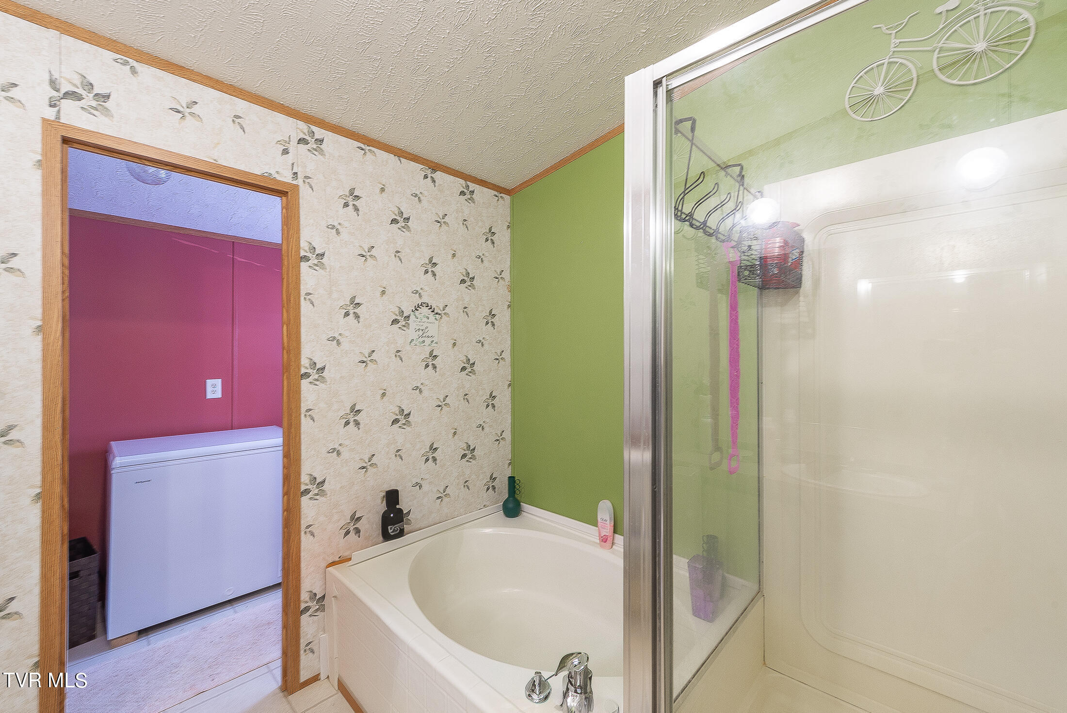 11427 Yuma Road Gate City, VA 24251 - Photo 22 of 82 Primary Bathroom