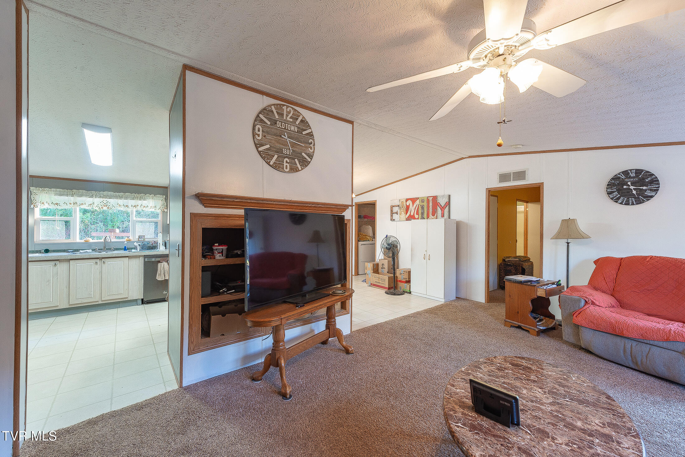 11427 Yuma Road Gate City, VA 24251 - Photo 10 of 82 Living Room