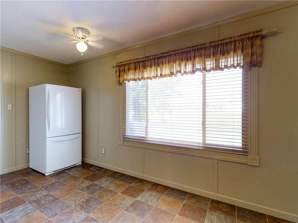 1958 Lochry Road Franklin, IN 46131 - Photo 4 of 21 Gallery Image 4