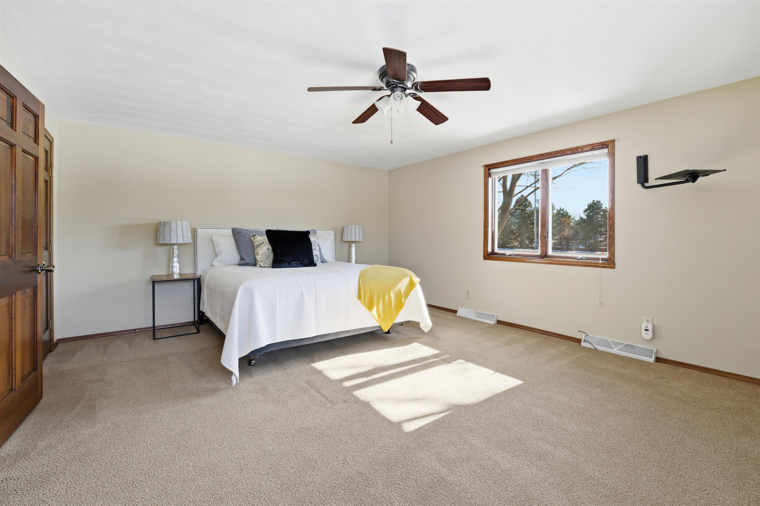 W6534 Manitowoc Road Appleton, WI 54915 - Photo 12 of 42