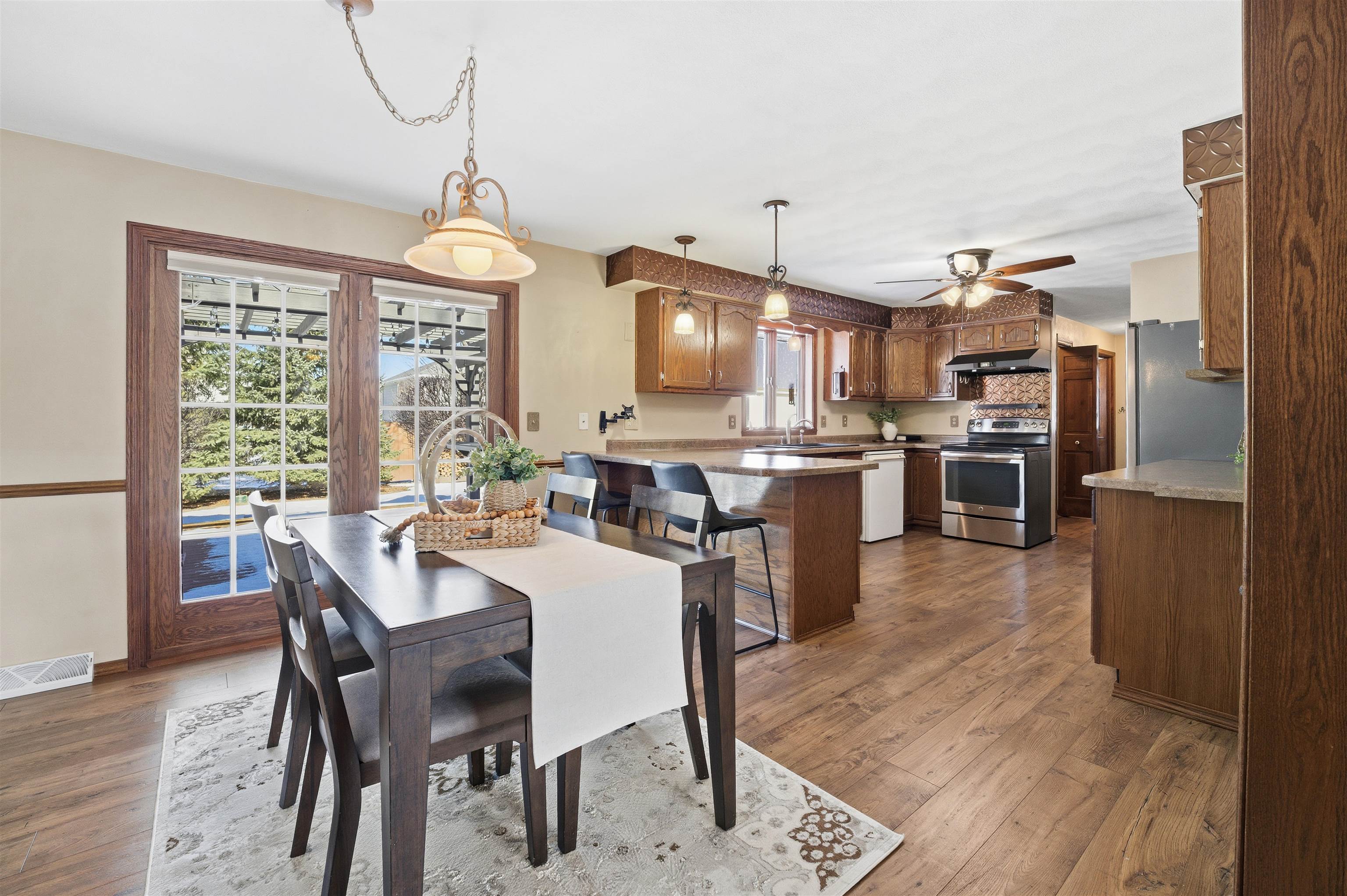 W6534 Manitowoc Road Appleton, WI 54915 - Photo 5 of 42