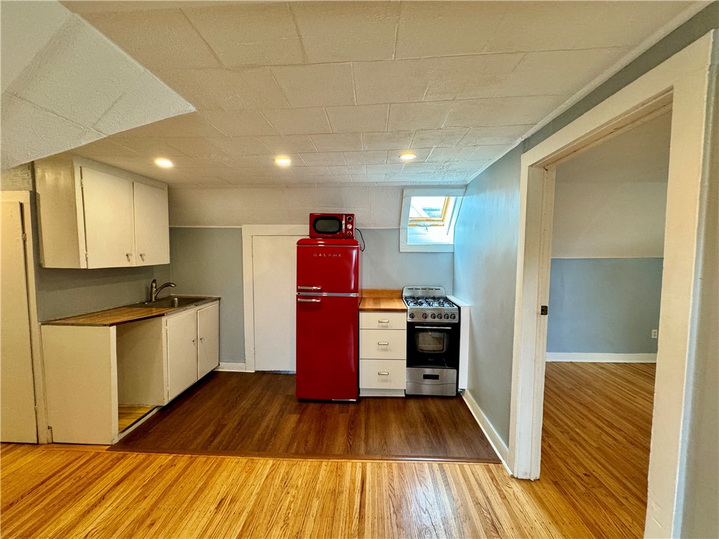 2 Sumner Park Rochester, NY 14607 - Photo 2 of 6