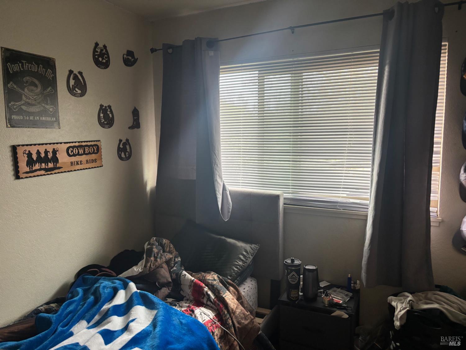 1830 Mission Boulevard Santa Rosa, CA 95409 - Photo 9 of 17 a room with toys and two windows