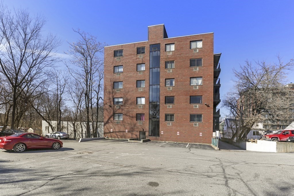 12 Pond Lane, Unit 20 Arlington, MA 02474 - Photo 11 of 15