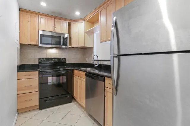 $2,775 | 12 Pond Lane, Unit 20, Arlington, MA 02474