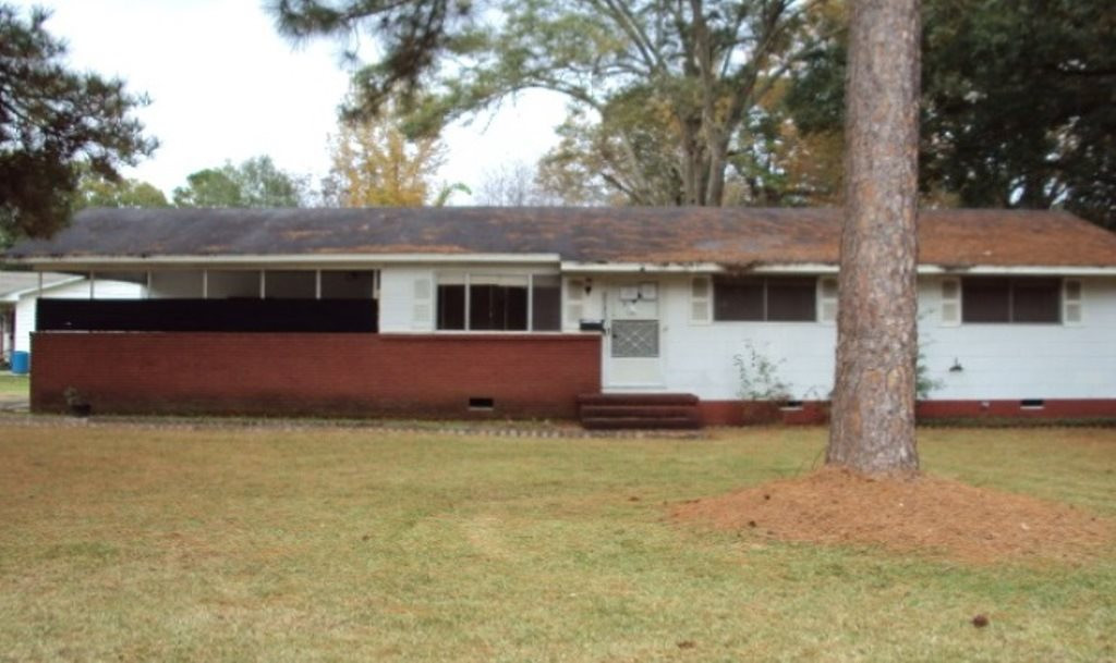 174 Chatham Circle Jackson, MS 39206 - Photo 1 of 6 Photo 1