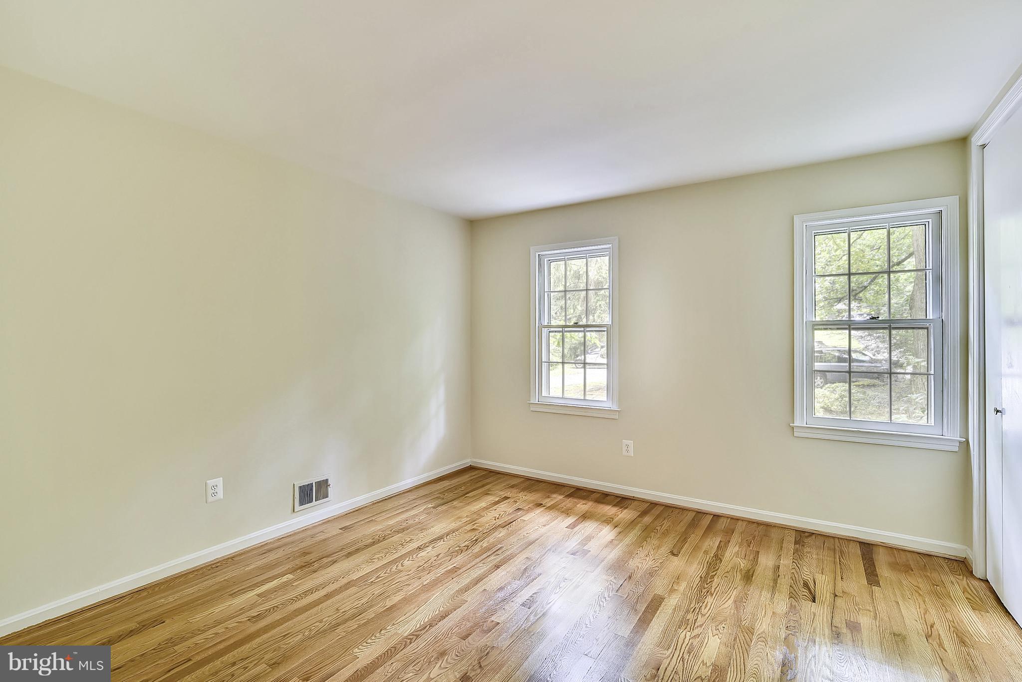 11304 Myrtle Lane Reston, VA 20191 - Photo 15 of 21 Bedroom