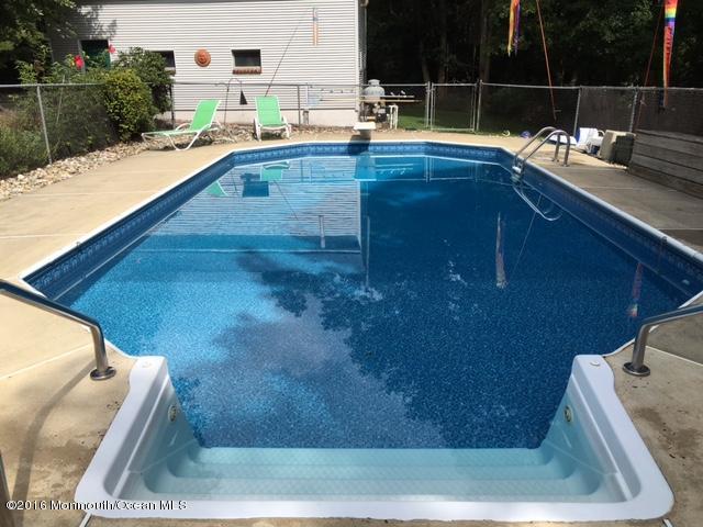47 Dutch Lane Road Marlboro, NJ 07746 - Photo 30 of 38 IMG_3545