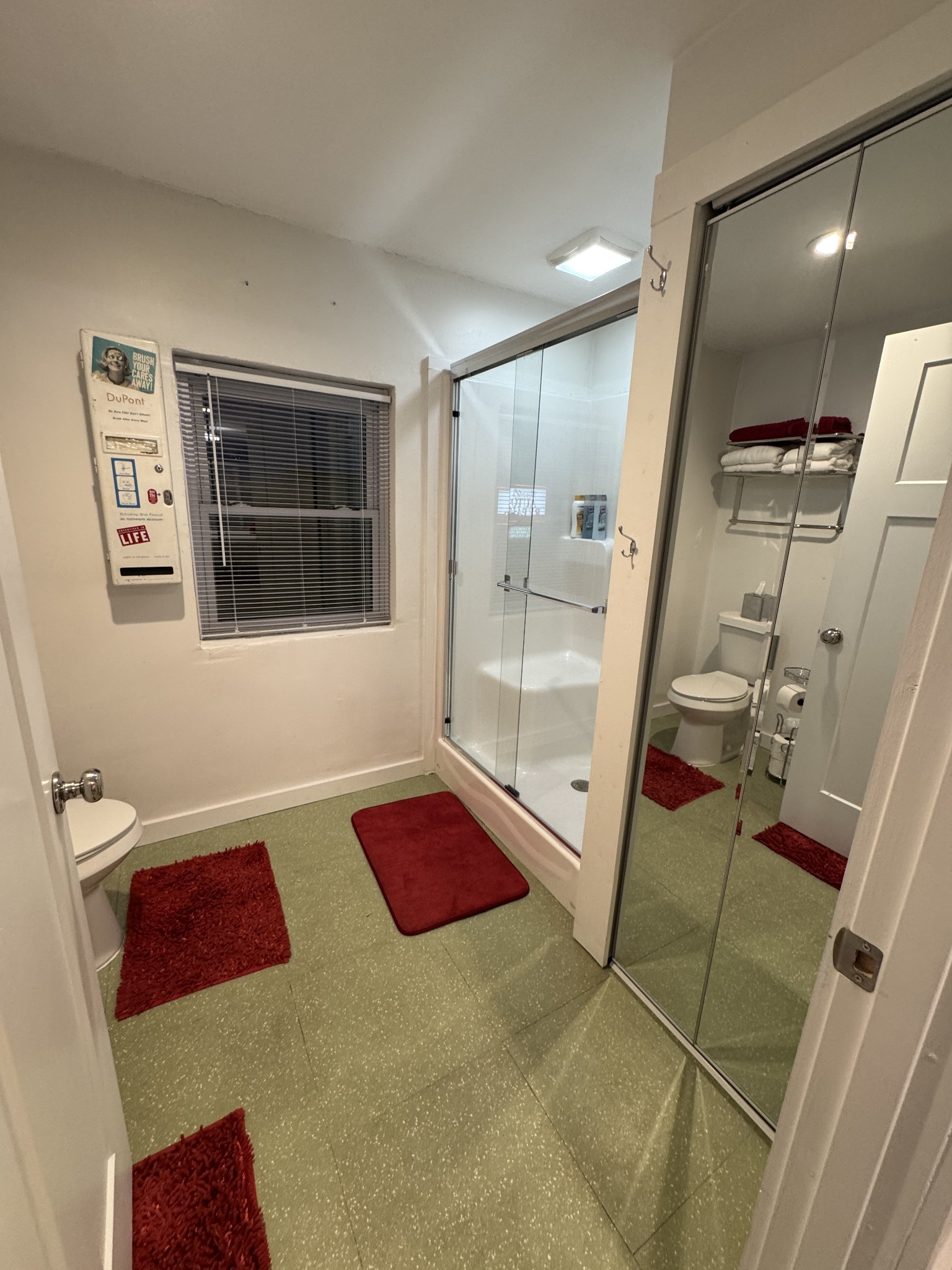 808 North 1st Street Pulaski, TN 38478 - Photo 11 of 77 a living room with furniture