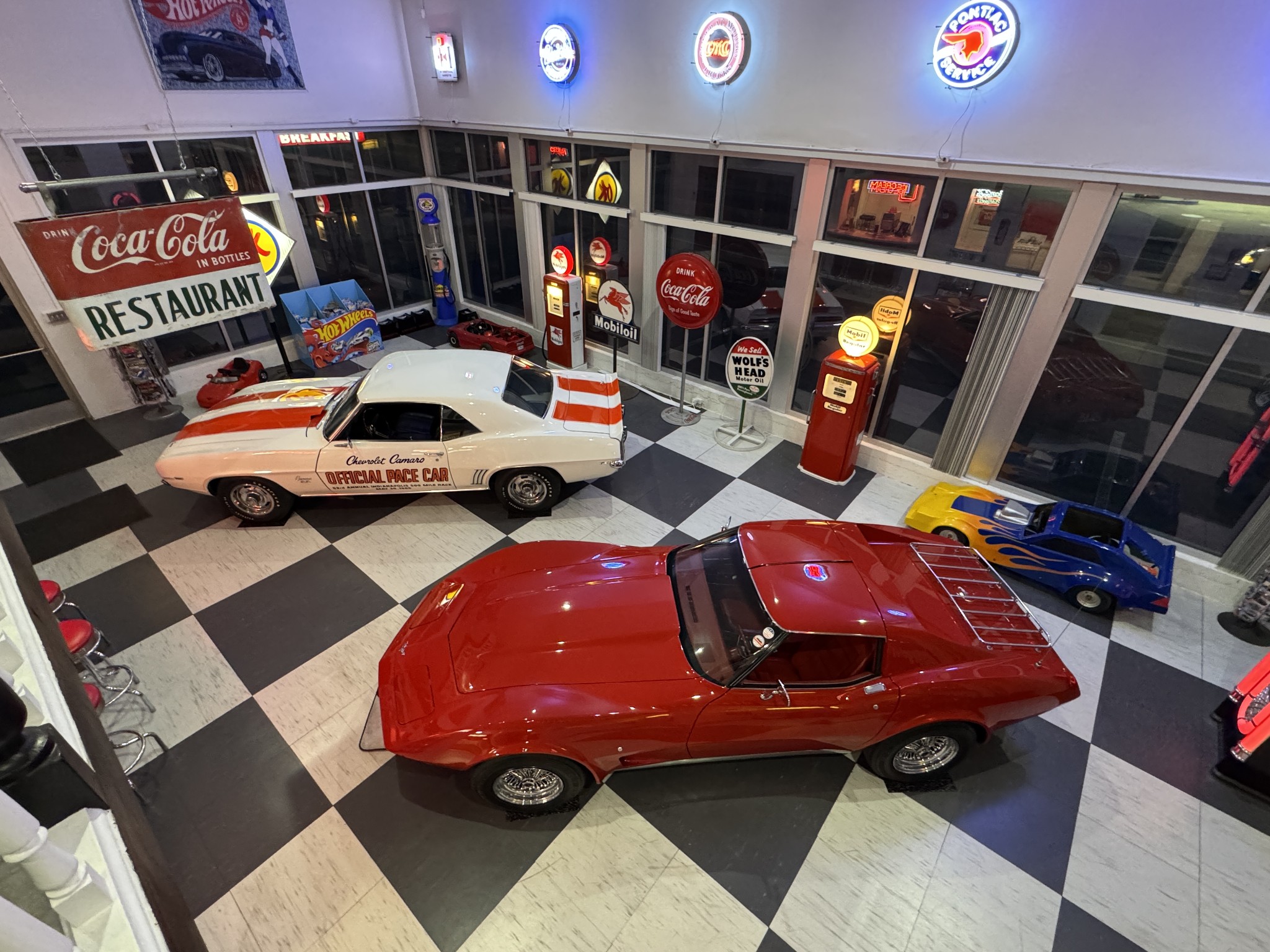 808 North 1st Street Pulaski, TN 38478 - Photo 13 of 77 a cars parked in front of a store