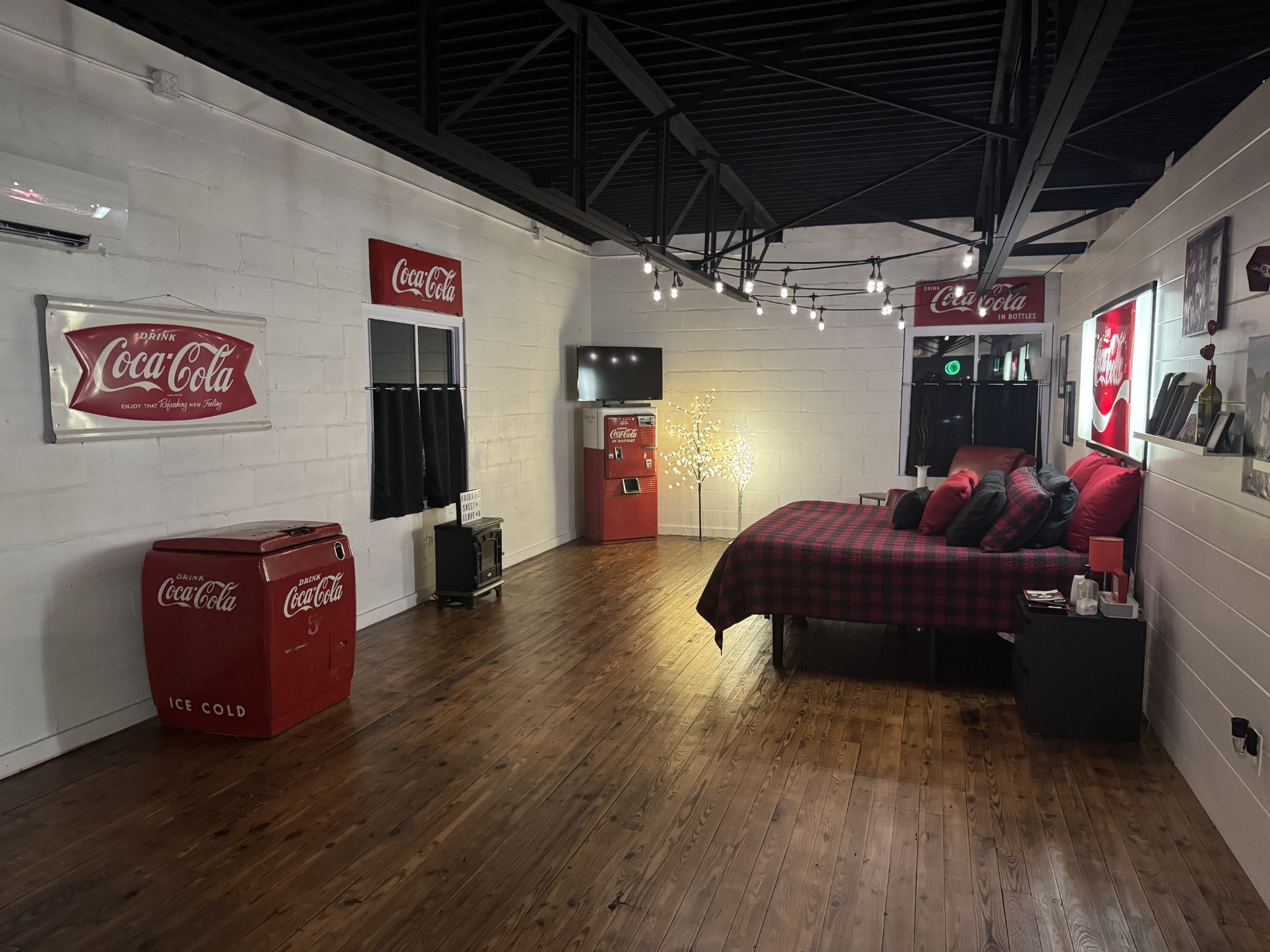 808 North 1st Street Pulaski, TN 38478 - Photo 51 of 77 a living room with furniture and a flat screen tv