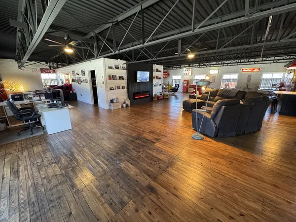 $1,950,000 | 808 North 1st Street, Pulaski, TN 38478