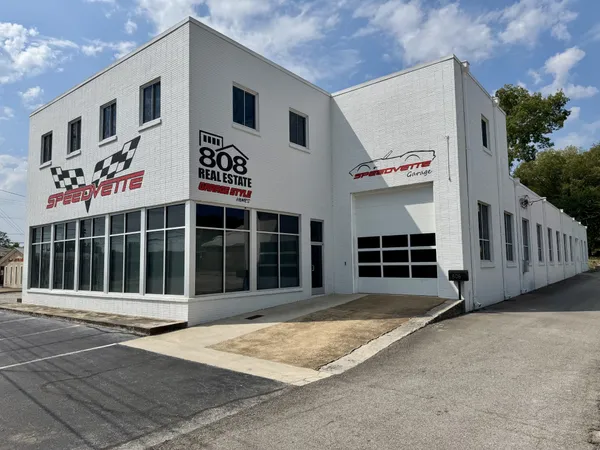 $1,950,000 | 808 North 1st Street, Pulaski, TN 38478