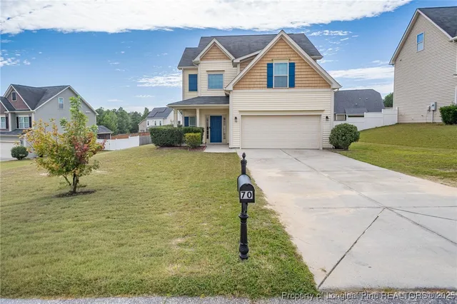 a view of house and outdoor space