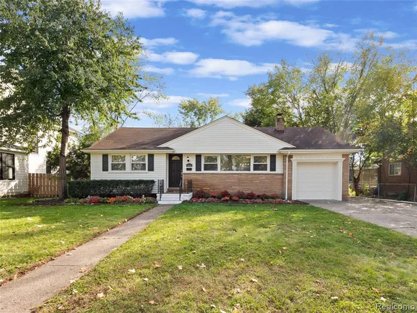$3,000 | 2046 Yorkshire Road, Birmingham, MI 48009