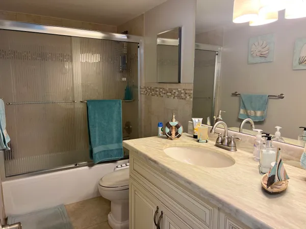 $8,000 | 3450 South Ocean Boulevard, Unit 701, Palm Beach, FL 33480