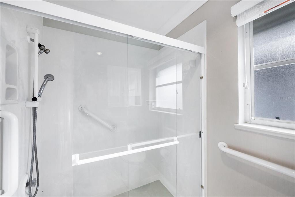 633 Valencia Road Venice, FL 34285 - Photo 23 of 43