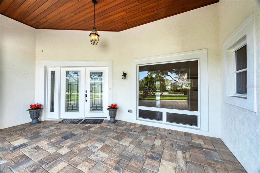 633 Valencia Road Venice, FL 34285 - Photo 6 of 43