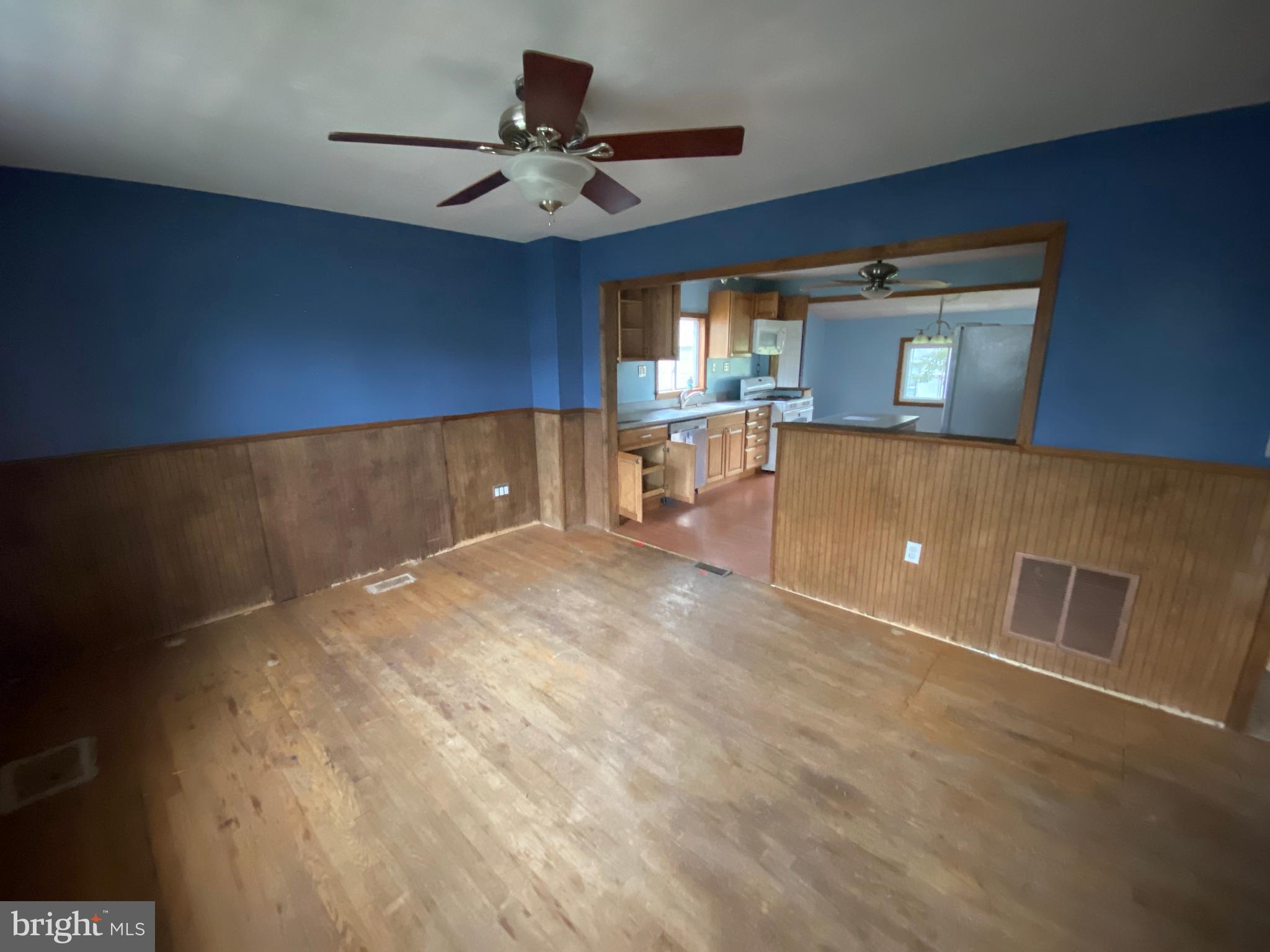 1902 Jackson Road Baltimore, MD 21222 - Photo 2 of 11