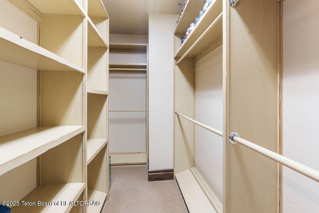 380 Cottongrass Road Driggs, ID 83422 - Photo 26 of 41 Primary Closet