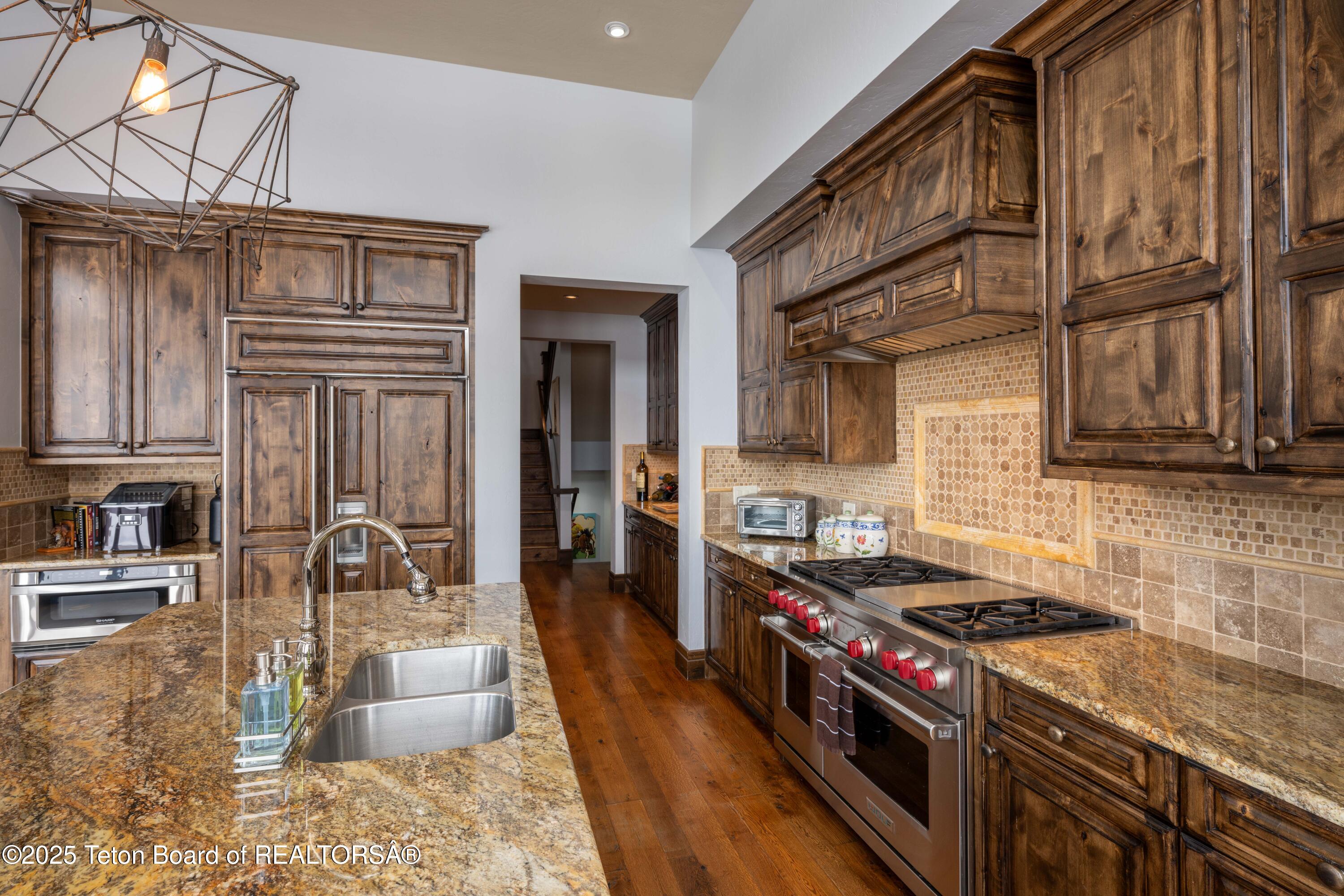 380 Cottongrass Road Driggs, ID 83422 - Photo 8 of 41 Kitchen