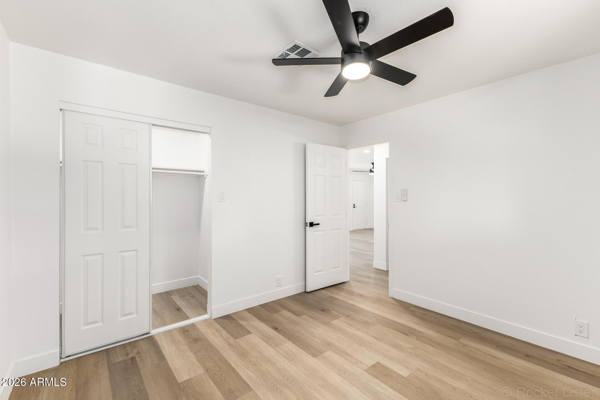 335 West Vineyard Road Phoenix, AZ 85041 - Photo 24 of 36 23 - Vineyard 335