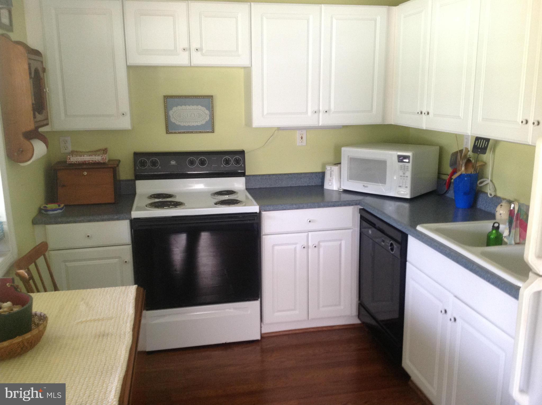 662 Travelers Rest Road Hague, VA 22469 - Photo 7 of 15 Kitchen