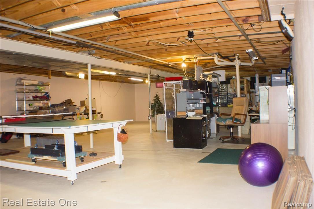 8911 River Valley Road Brighton, MI 48116 - Photo 24 of 34 BASEMENT