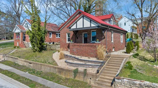 $260,000 | 125 West 2nd Street, Hermann, MO 65041