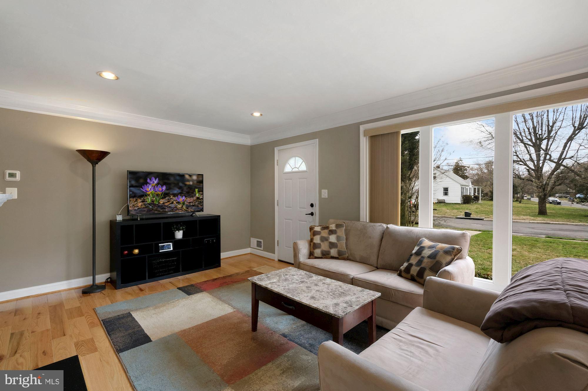 3111 Cofer Road Falls Church, VA 22042 - Photo 4 of 28 Gallery Image 4