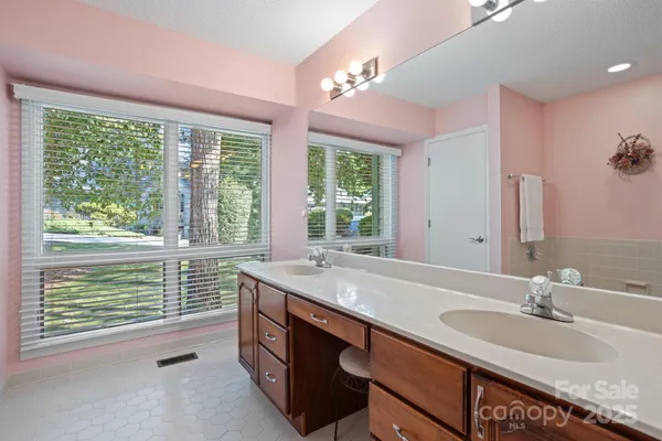 $585,000 | 128 Forest View Drive, Flat Rock, NC 28731