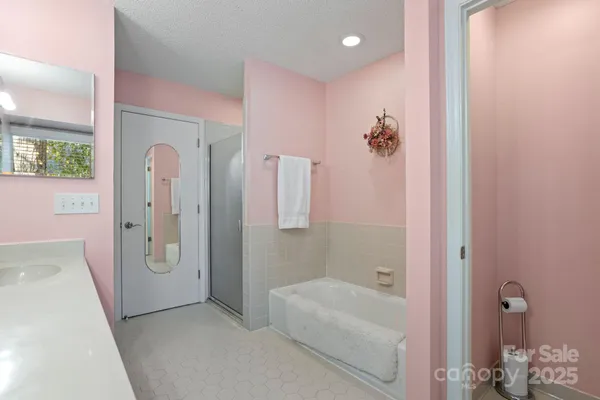 $585,000 | 128 Forest View Drive, Flat Rock, NC 28731