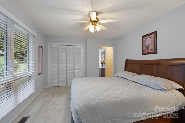 $585,000 | 128 Forest View Drive, Flat Rock, NC 28731
