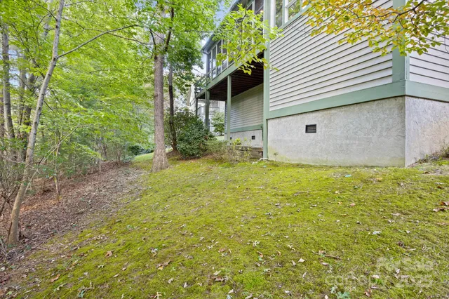 $585,000 | 128 Forest View Drive, Flat Rock, NC 28731