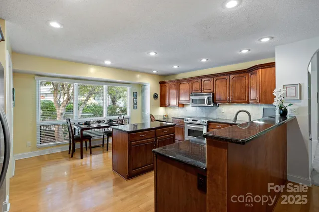 $585,000 | 128 Forest View Drive, Flat Rock, NC 28731