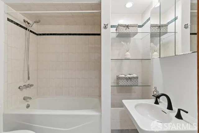 $1,295,000 | 131 Brussels Street, San Francisco, CA 94134