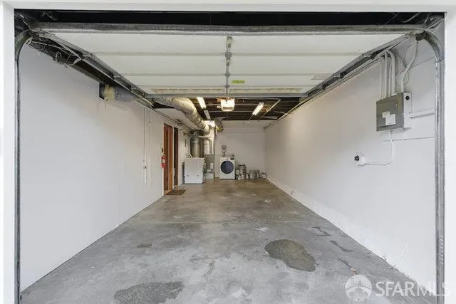 $1,295,000 | 131 Brussels Street, San Francisco, CA 94134