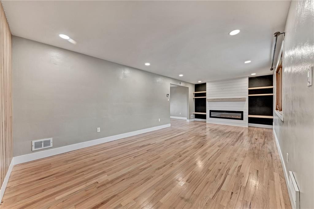 252 Shafer Road Coraopolis, PA 15108 - Photo 11 of 36 Gallery Image 11
