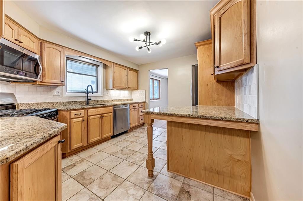 252 Shafer Road Coraopolis, PA 15108 - Photo 19 of 36 Gallery Image 19