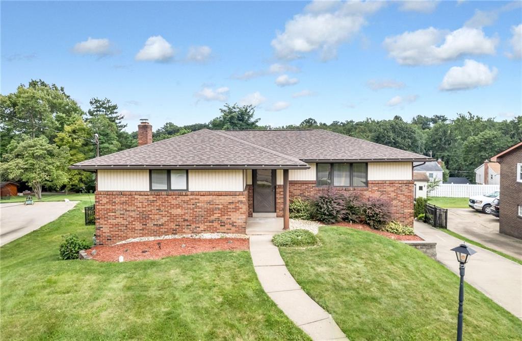252 Shafer Road Coraopolis, PA 15108 - Photo 2 of 36 Gallery Image 2