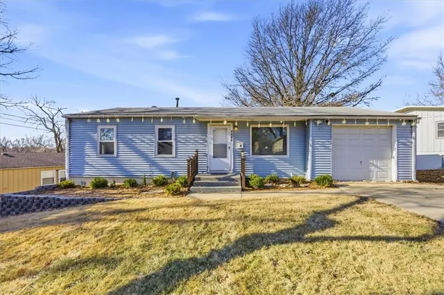 $200,000 | 9220 McKinley Street, Kansas City, MO 64138